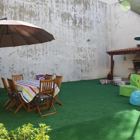 Kubata Hill Hostal Parede